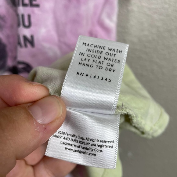 Day Dreamer Medium Janis Joplin Freedom Hall Tie Dye Tee T-Shirt Purple Yellow - Picture 6 of 7